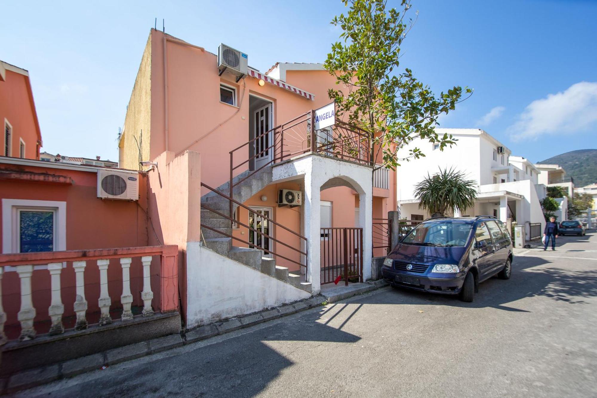 בודווה Apartments Angela מראה חיצוני תמונה