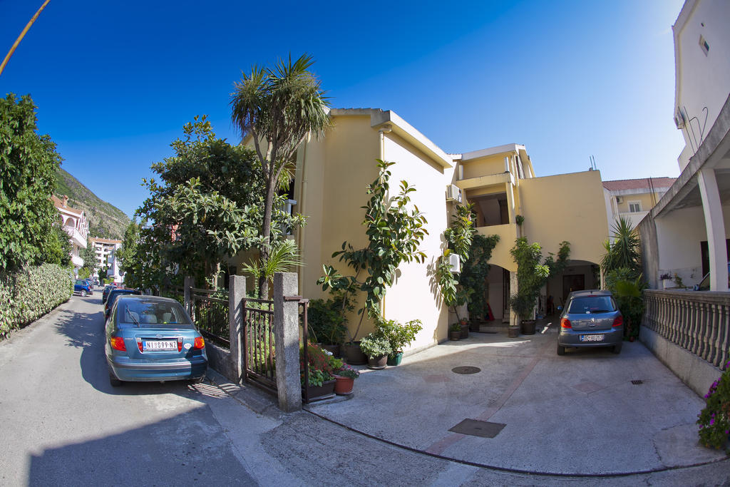בודווה Apartments Angela מראה חיצוני תמונה