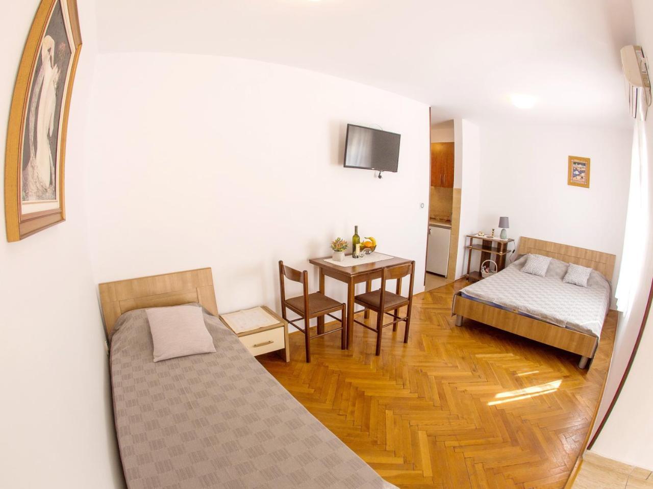 בודווה Apartments Angela מראה חיצוני תמונה