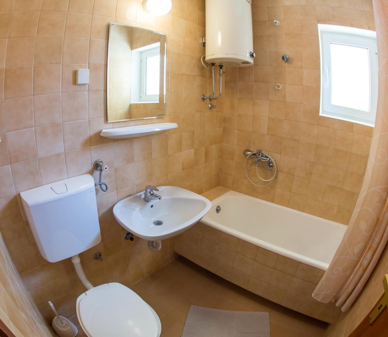 בודווה Apartments Angela מראה חיצוני תמונה