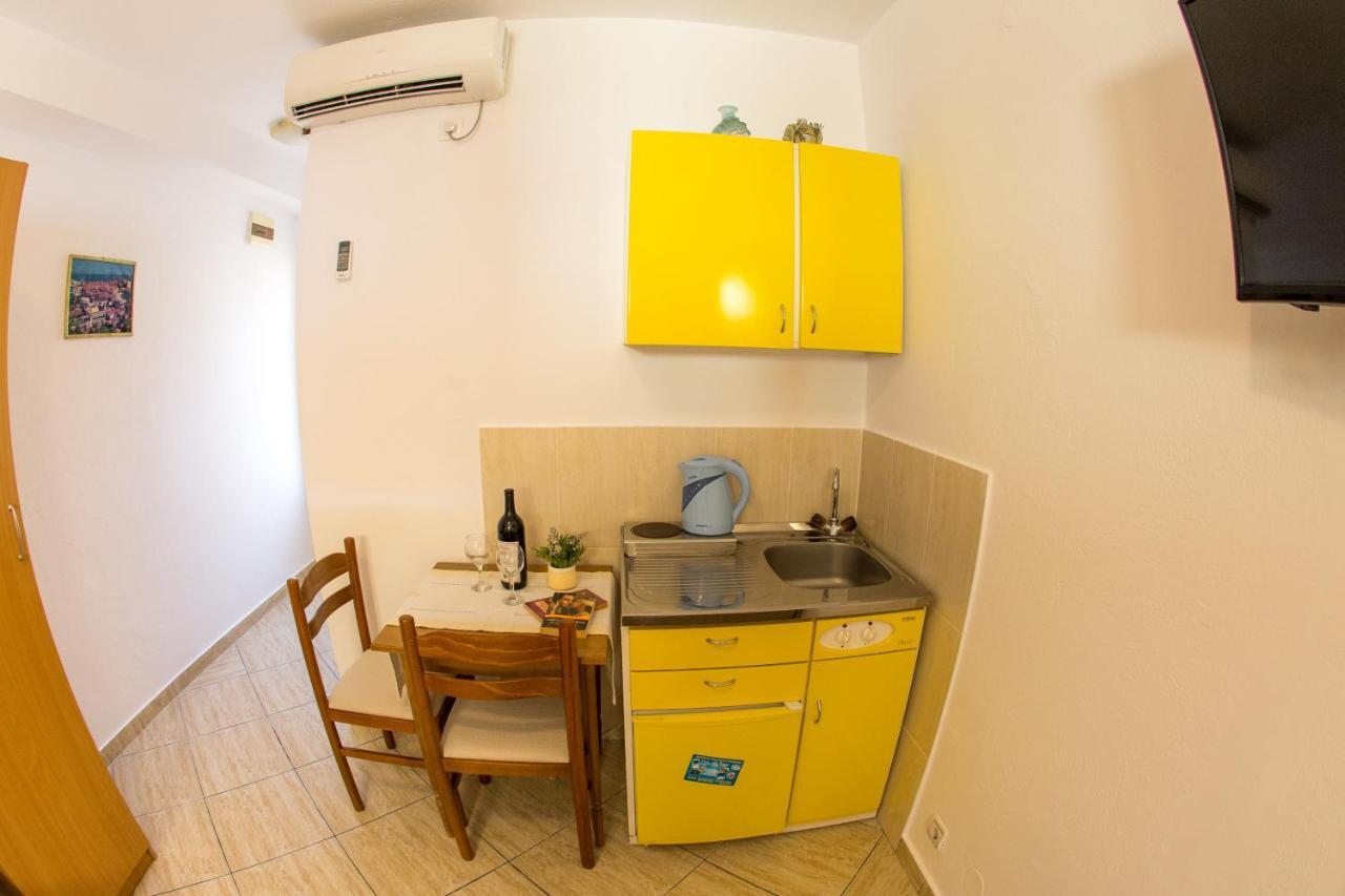 בודווה Apartments Angela מראה חיצוני תמונה